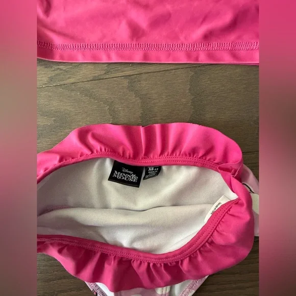 Disney Minnie Mouse Girls Swim Set Rash Guard Bikini XS 4–5 pink - Picture 5 of 16